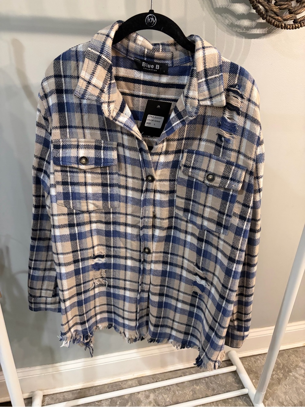 NWT ✨ Blue B. Women’s Blue and Cream Plaid Button-Down Shirt size large